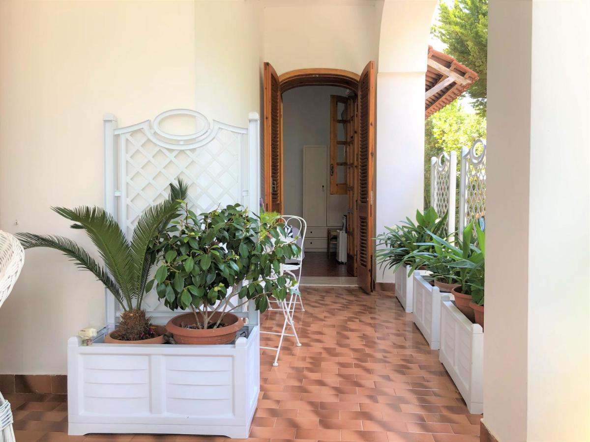 B&B Il Villino Torre Dell'Orso Exterior foto
